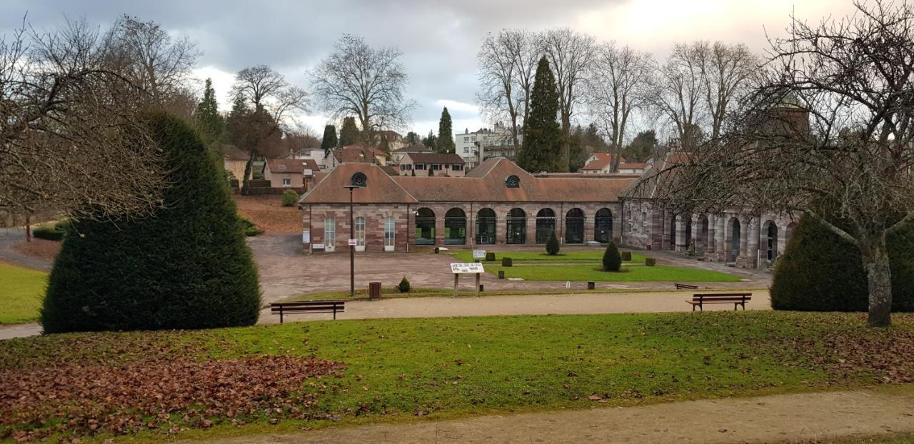 Hebergement-Luxeuil-Les-Bains Exterior foto
